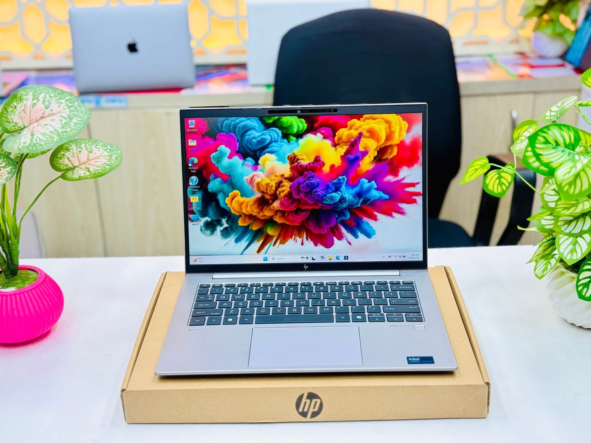 509356355_1163544899123181_8275012025386989344_n.jpg HP ZBook Firefly 14 G11 Core Ultra 5-135U 32GB RAM 512GB SSD 14″ FHD Workstation Laptop - Image 1